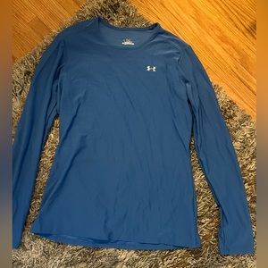 Woman’s Under Armour heat gear